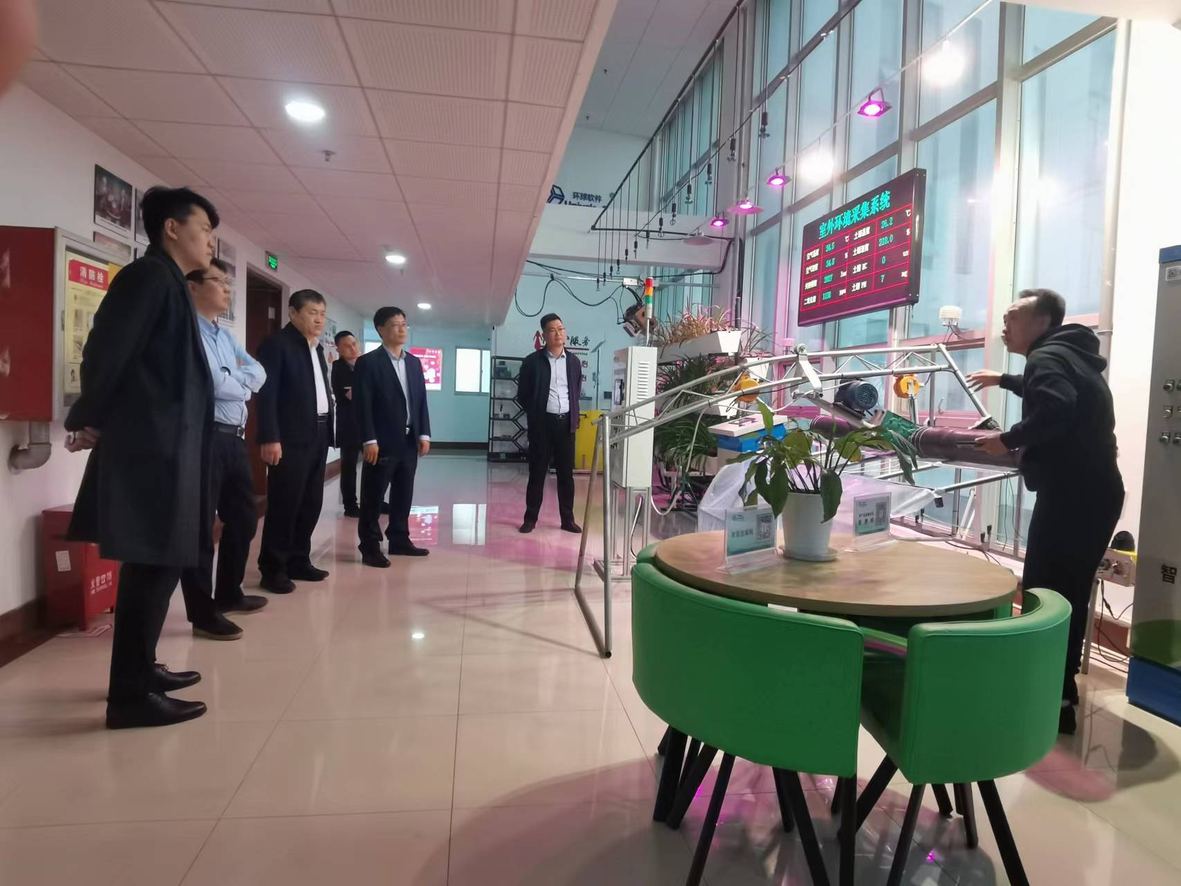 中科院信息工程研究所翟立東教授到環球軟件考察調研 中科院信息工程研究所翟立東教授到環球軟件考察調研