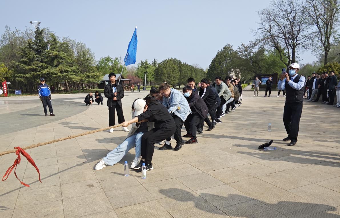 赴春日之約-環球軟件開展“擁抱自然·迎接春天”團建活動 赴春日之約-環球軟件開展“擁抱自然·迎接春天”團建活動