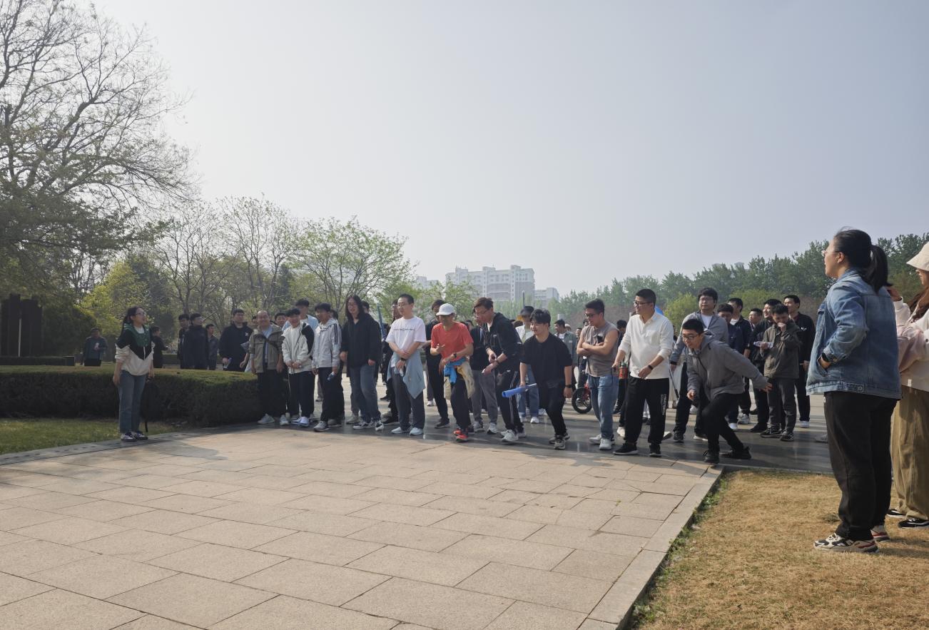 赴春日之約-環球軟件開展“擁抱自然·迎接春天”團建活動 赴春日之約-環球軟件開展“擁抱自然·迎接春天”團建活動