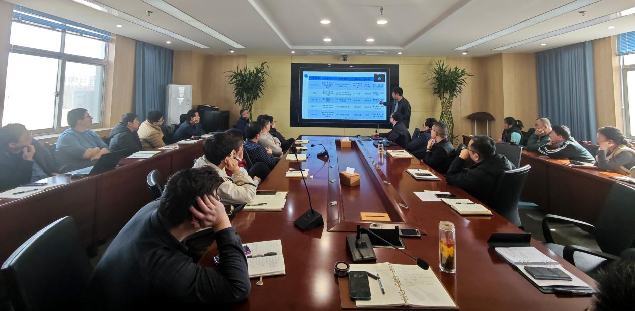 擁抱AI智慧賦能 | 環球軟件開展“DeepSeek大模型技術創新應用”專題培訓 擁抱AI智慧賦能 | 環球軟件開展“DeepSeek大模型技術創新應用”專題培訓